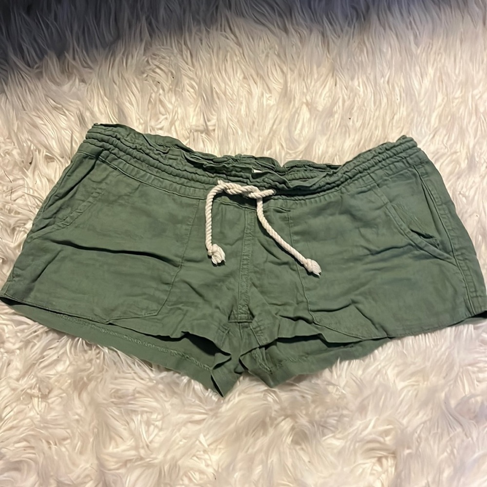 Roxy linen shorts